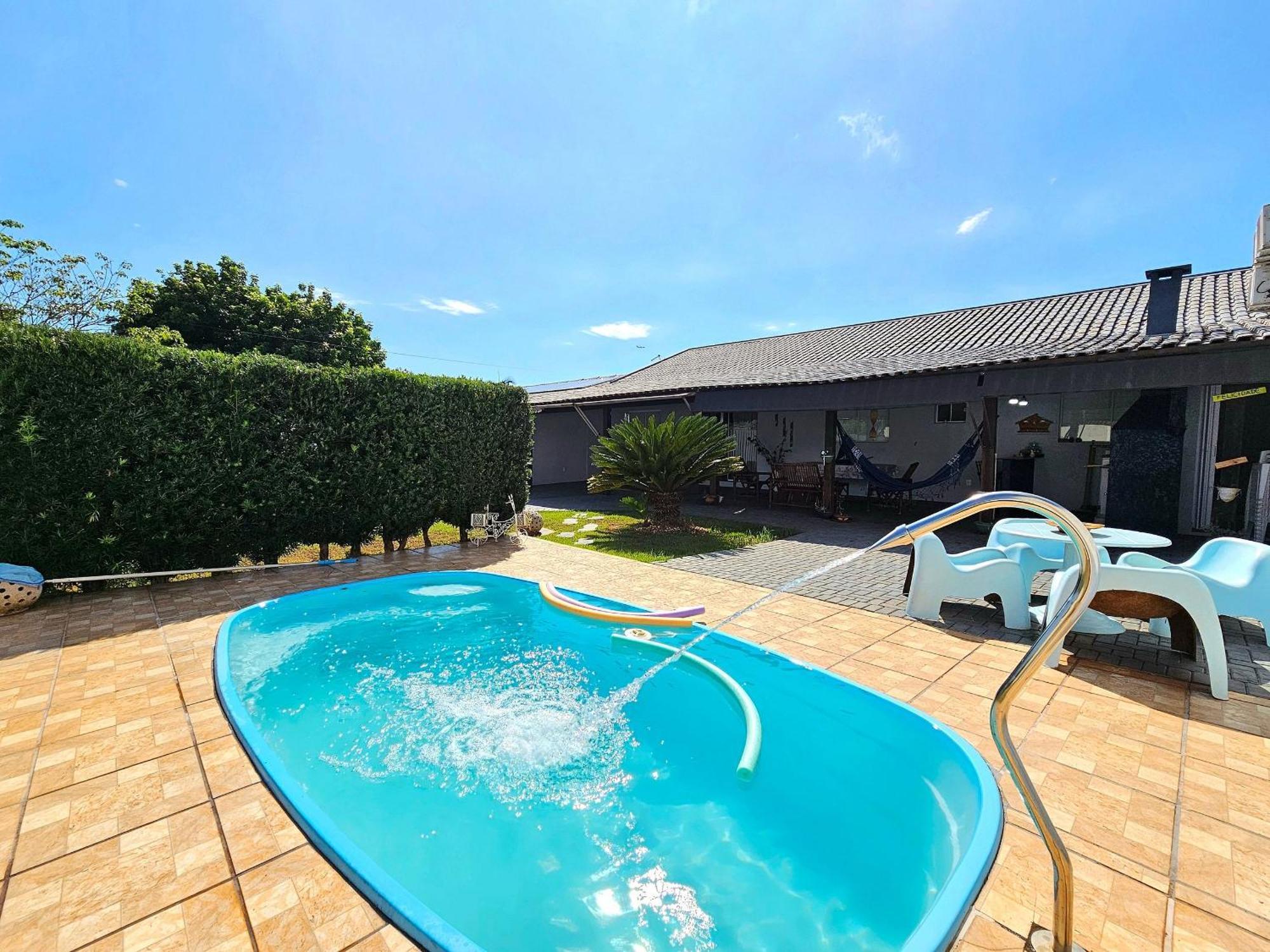 Casa Com Piscina 8 Pessoas Prox Cataratas Centro Сasa de vacaciones *
